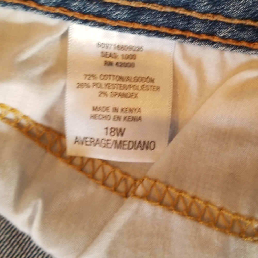 Jeans - Picture 2 of 5